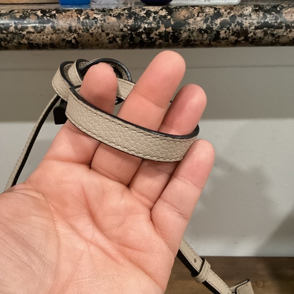 MARC JACOBS Grained Leather Crossbody - Picture 11 of 12